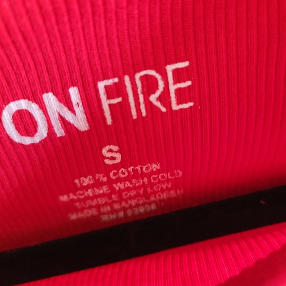 Bundle of 3 90s Vibe Tees. Forever 21, Rue 21, and  On Fire brands. - Picture 6 of 11